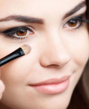 Make up invitate a un matrimonio, i consigli per essere bellissime