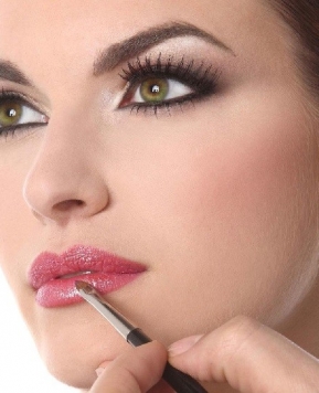 Avete glii occhi verdi? I consigli per un make-up sposa perfetto