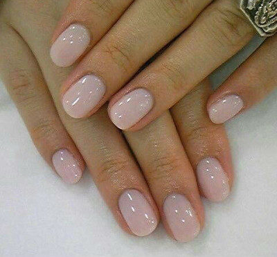 mani-da-sposa-monocolore-rosa