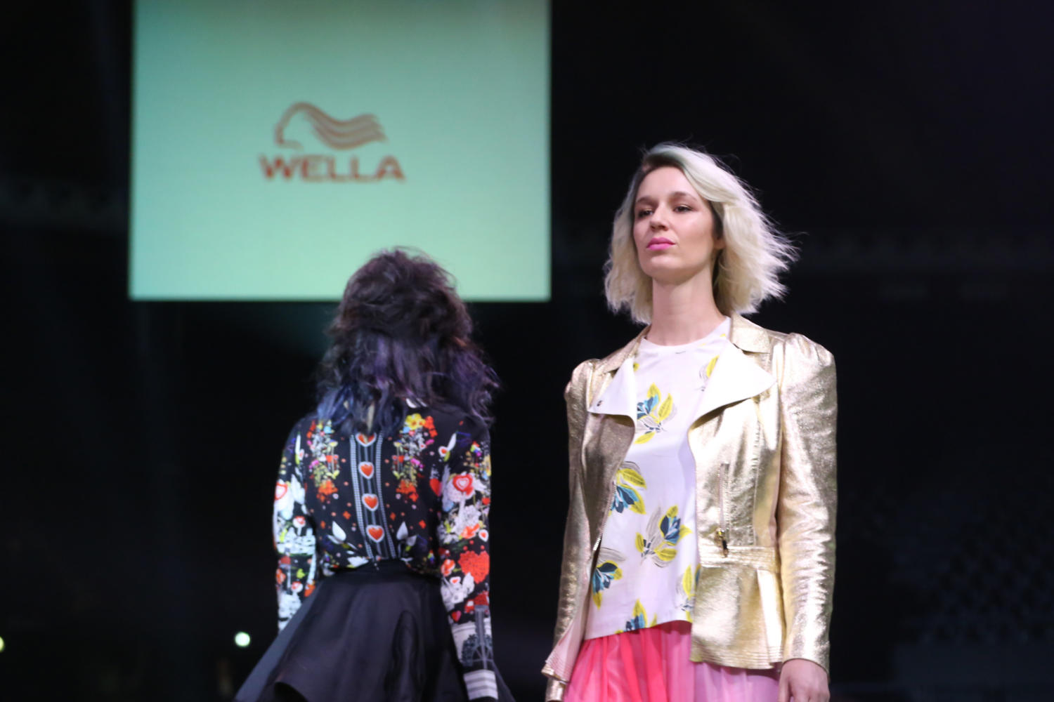 IWella Color Consultation, colori caldi e sfumature luminose per il nuovo trend del 'Nontouring'