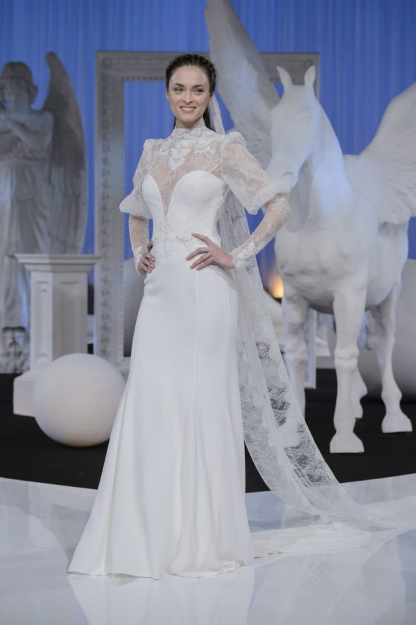 Abiti da sposa 2018 Alessandra Rinaudo presenta la nuova collezione Nicole Sposi Magazine