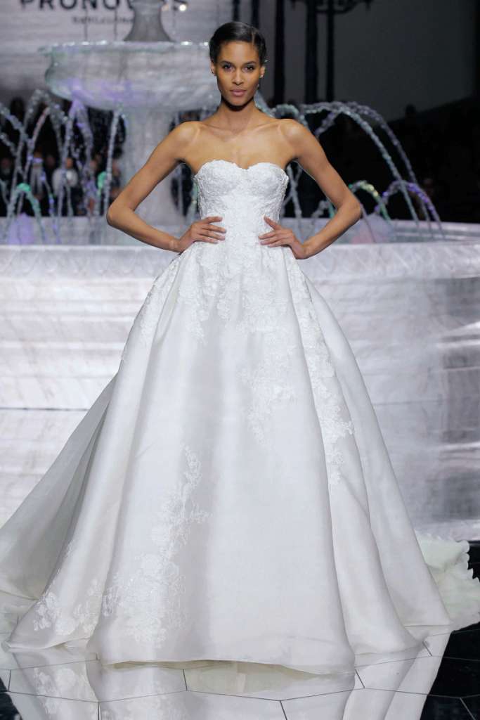 Nuova collezione Pronovias