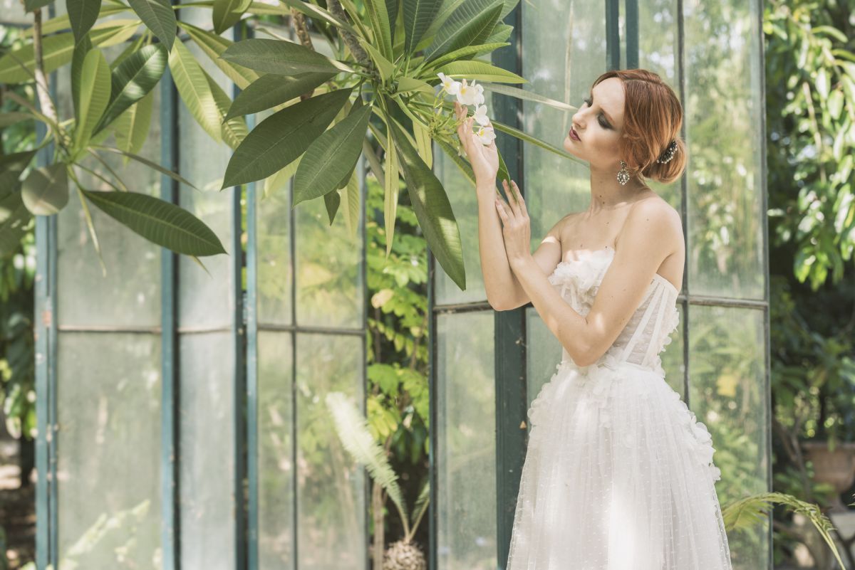 Uno degli abiti da sposa More 2018 della collezione Plumeria - Photo Credits IRIDE Work in Pixel - Luca Savettiere