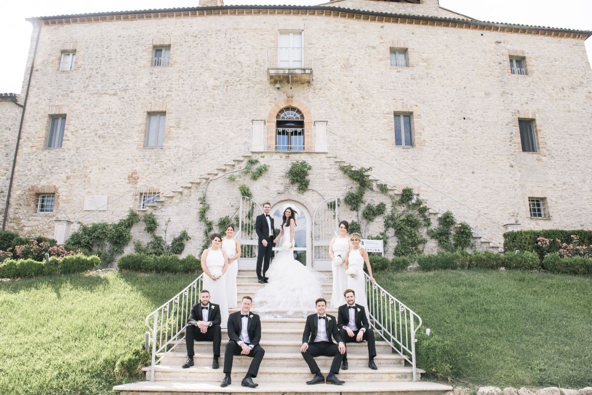 Matrimonio in un castello, le nozze glamour di Natalie e Terry in Umbria