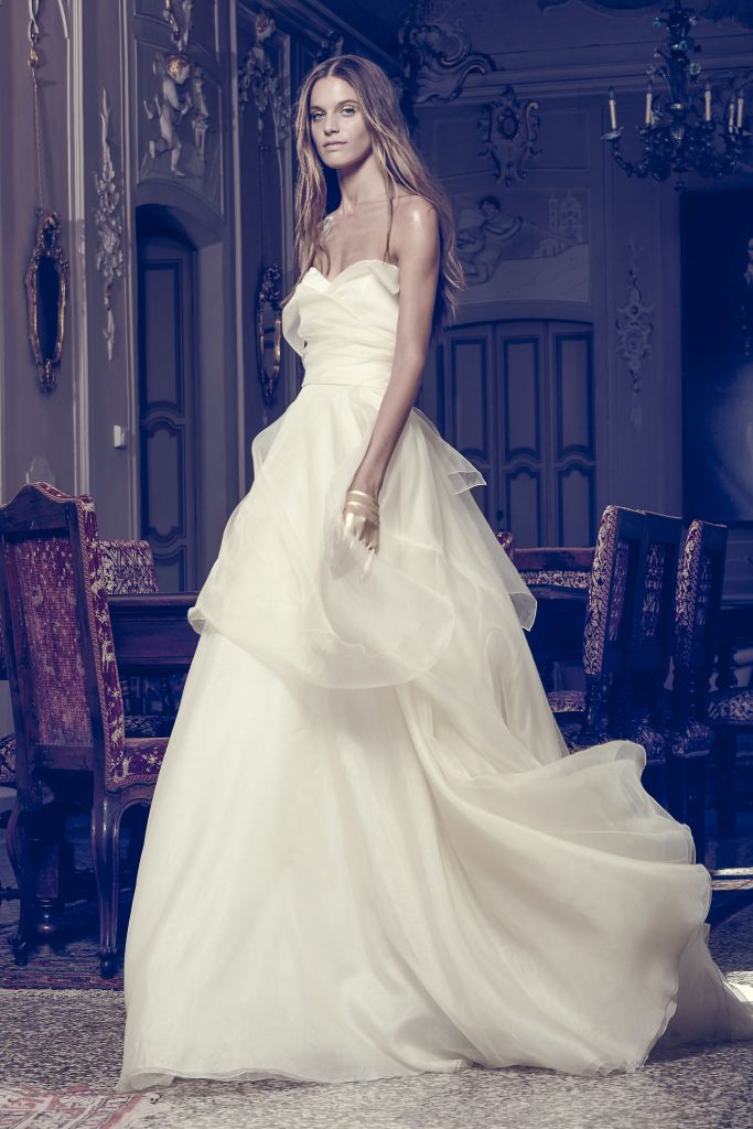 Marche abiti da sposa, le foto delle migliori collezioni sul nuovo Sposi  Magazine