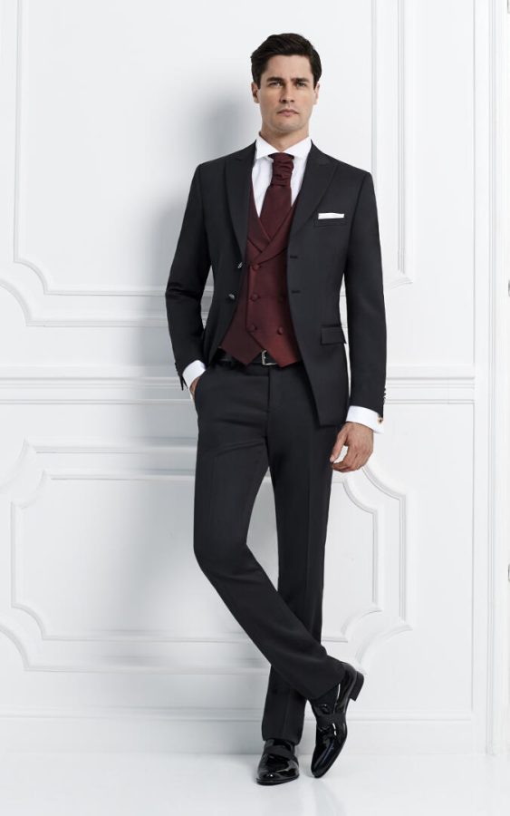 Abito da sposo Petrelli in esclusiva per l'atelier Gabriella Sposa