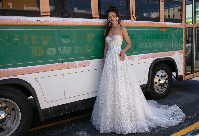 Abiti da sposa Berta 2019 per donne audaci sensuali e sparkling