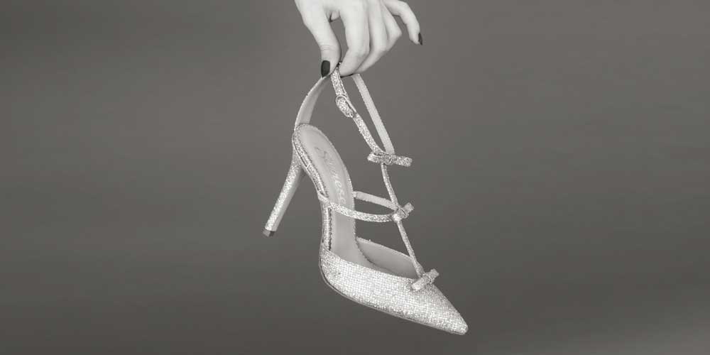 Serrese Sposa scarpe glitterate e scintillanti per una donna
