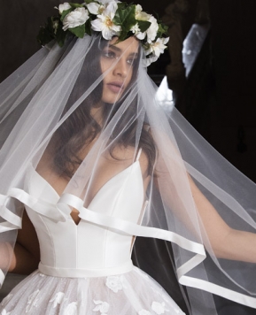 Abiti da sposa Valentini 2019, sensuale romanticismo