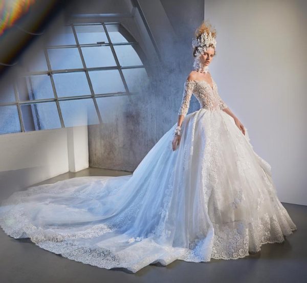 Abiti da sposa Amelia Casablanca 2019