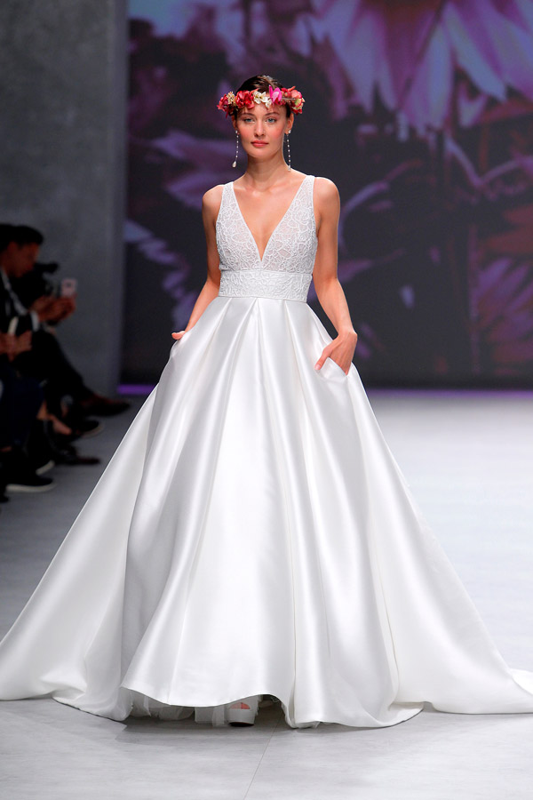 Abiti da sposa Aire Barcelona 2020