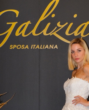 Glamour, romanticismo e sensualità nella collezione 2020 di Galizia Spose