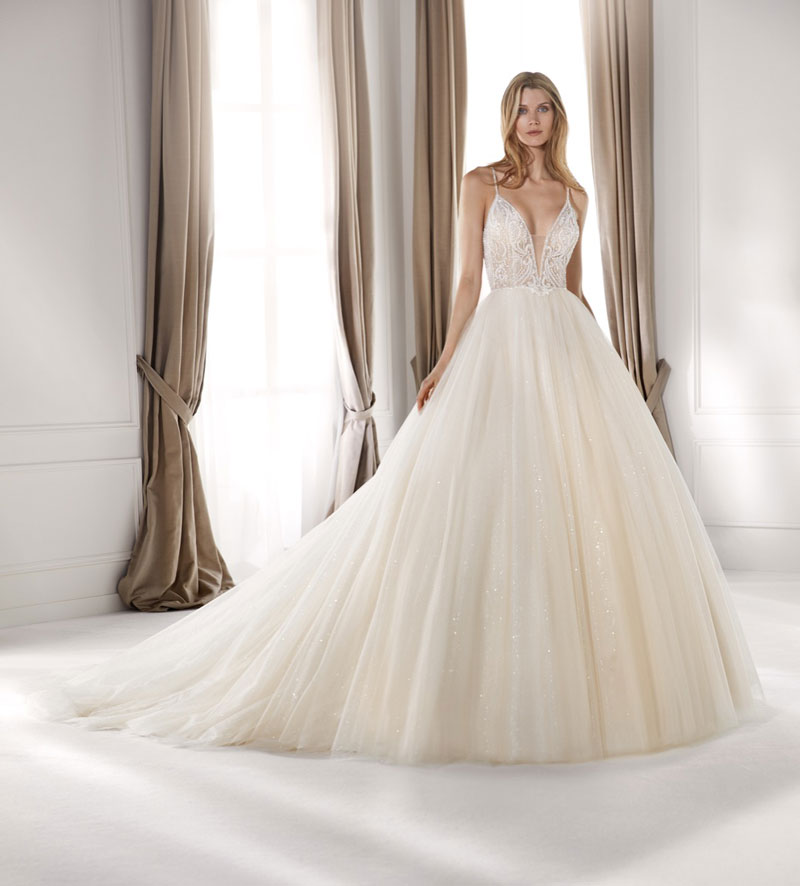 Abiti Da Sposa Nicole Eleganza Sartoriale Made In Italy