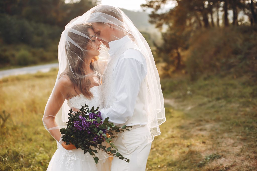 Perché la sposa si veste di bianco?