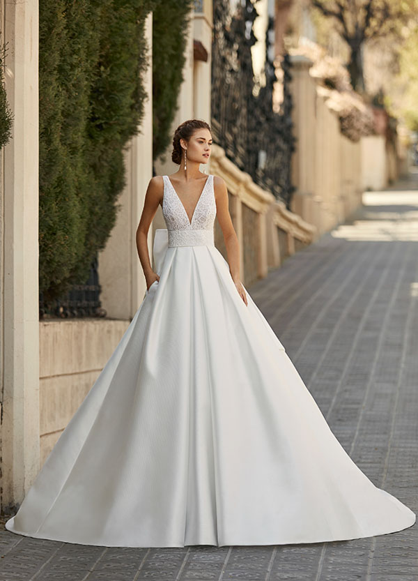 Abiti Da Sposa Napoli Ecco Gli Atelier In Cui Trovare Il Vestito Perfetto