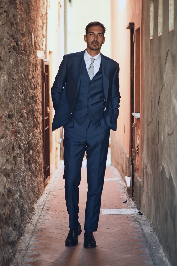 Sanvenero cerimonia 2020, tight e smoking blu i modelli di tendenza