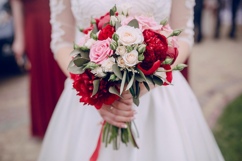 come scegliere il bouquet da sposa