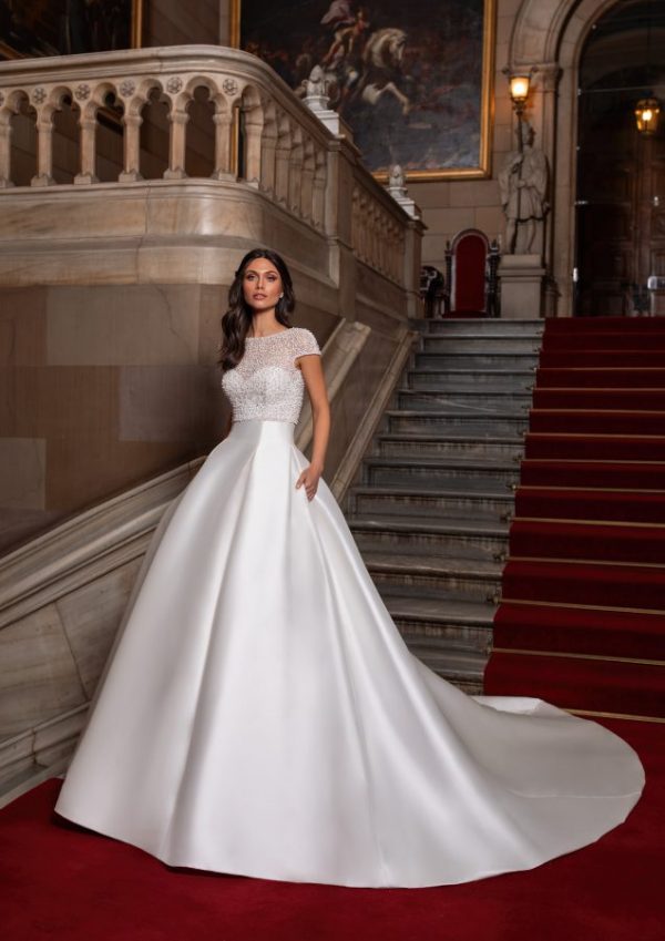 Pronovias Cruise collection 2021