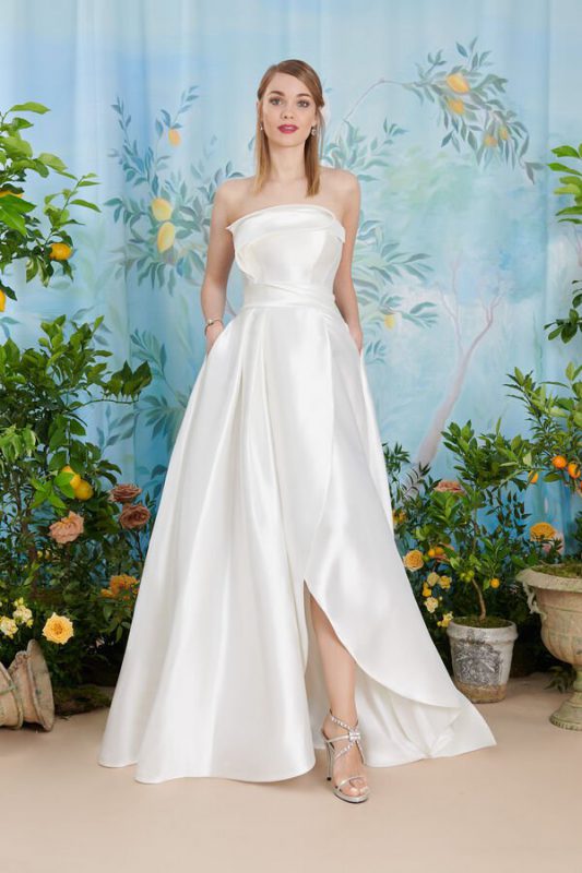 Abiti da sposa Atelier Emé per rito civile, spazio all'originalità