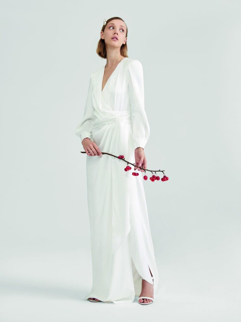 Un abito fluido della collezione Max Mara Bridal 2021