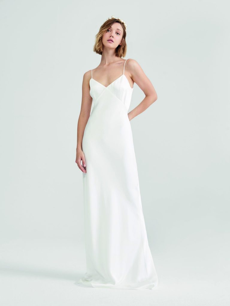 Un abito fluido della collezione Max Mara Bridal 2021