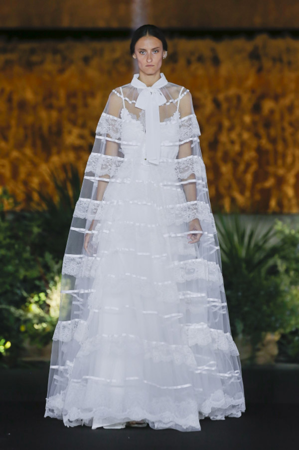 Abito da sposa Yolancris al Barcelona Bridal Fashion week Gala 2021