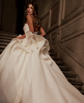 Svelati gli abiti da sposa delle esclusive Capsule Collection Revenge Atelier 2022