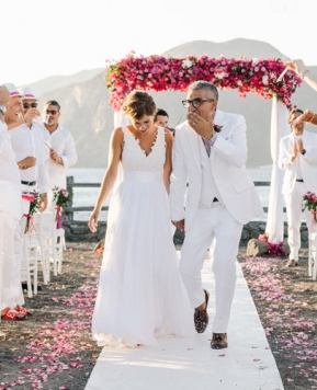 Nozze total white a Vulcano, lo stile unico di Francesca Casamento