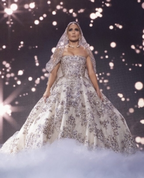 “Marry Me”, Jennifer Lopez si risposa (al cinema): un amore da star