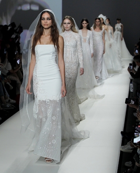 Abiti da sposa Yolancris 2023, l’haute couture non convenzionale