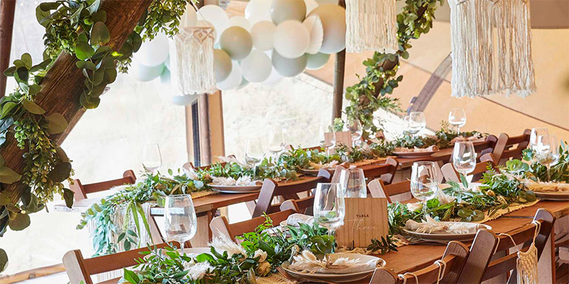 Runner di foliage nella collezione wedding botanica di Martha's Cottage