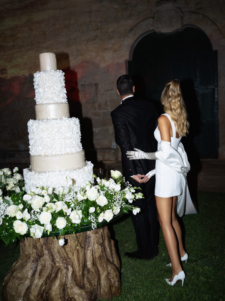 Una bellissima immagine scattata durante il matrimonio di Graziano Pellè e Viky Varga