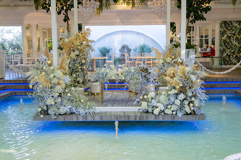 In questa foto la piscina di Villa Regina