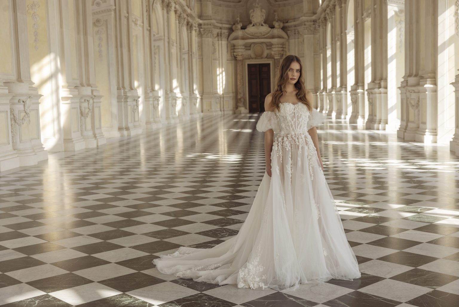 Abiti da sposa Capri 2023 glamour e sartorialita Made in Italy