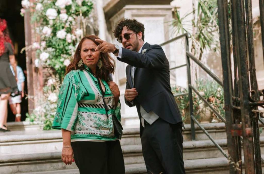 In questa foto lo sposo, Carlo Averna, con Michela Cannatella, wedding planner del matrimonio di Paola Pizzo, direttrice di Sposi Magazine