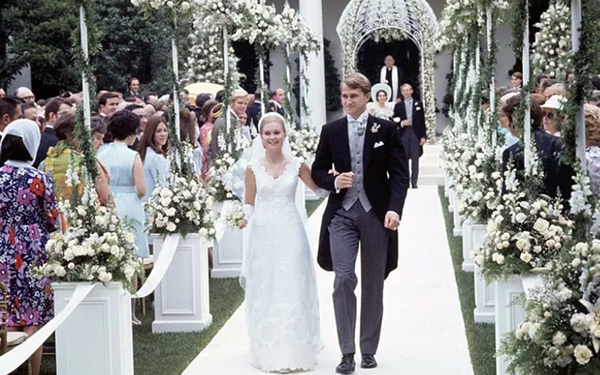 In questa foto il matrimonio di Tricia Nixon figlia di Richard Nixon