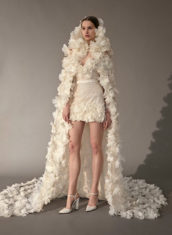 Abiti da sposa trasformabili 2023 i trend per un cambio look da urlo