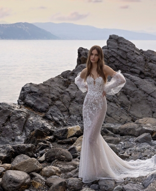 Abiti da sposa a sirena 2023, i più belli dalle passerelle all’altare!