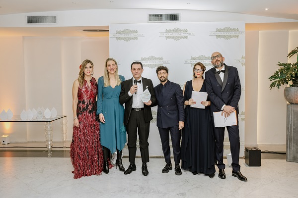 In foto la consegna dei premi di Italian Wedding Awards 2022