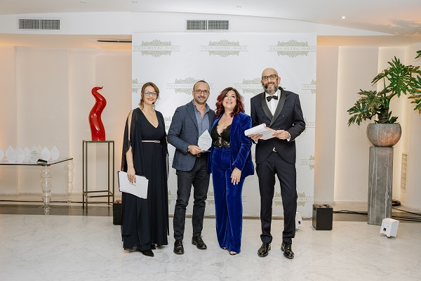 In foto la consegna dei premi di Italian Wedding Awards 2022