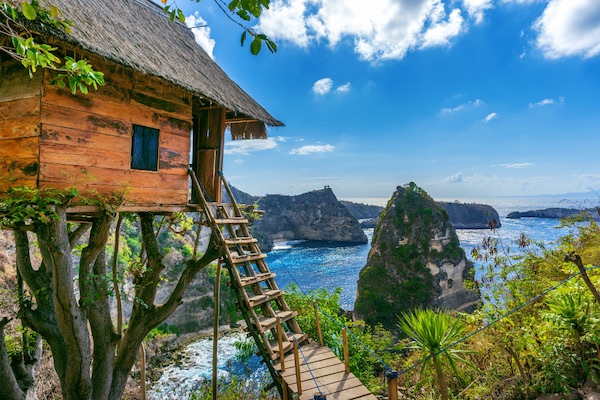 In questa foto Nusa Penida, a Bali, una meta perfetta per i viaggi di nozze 2023 