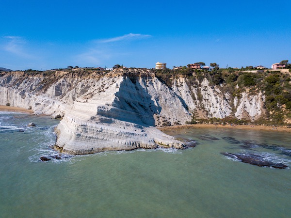 In questa foto, scala dei Turchi, in Sicilia