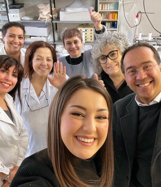In questa foto il team del brand Delsa
