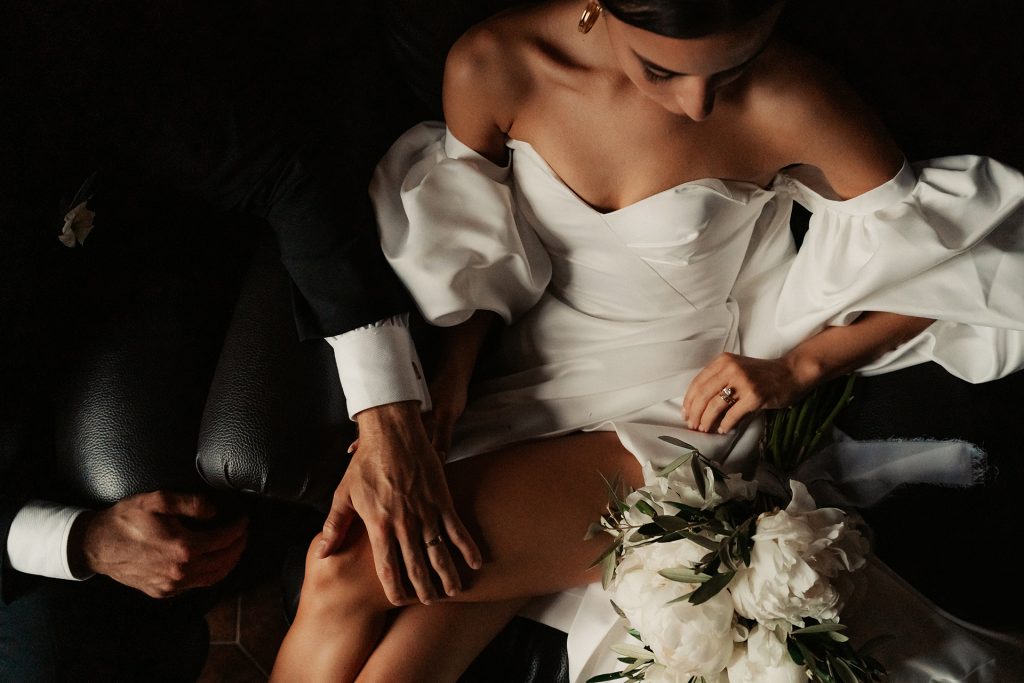 In questa immagine lo scatto di Daniele Torella che ritrae la sposa e che fa parte delle 50 foto di matrimonio più belle del 2022