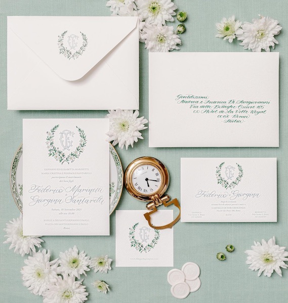 In questa foto una Stationery realizzata in stile calligrafico