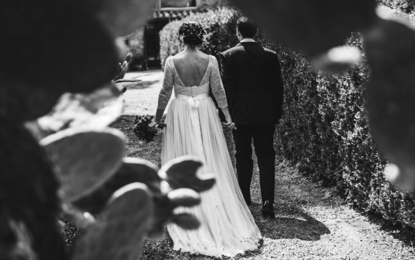 Le nozze di Salvo e Flavia, a Petralia Sottana il racconto “intimo” del fotografo Vincenzo Aluia