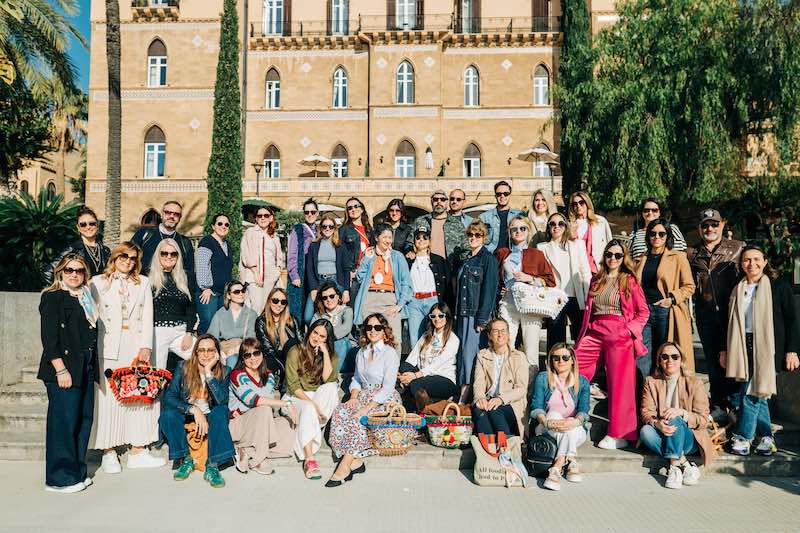 In questa foto il gruppo di partecipanti a Dreaming of, che nel 2023 ha fatto tappa a Palermo