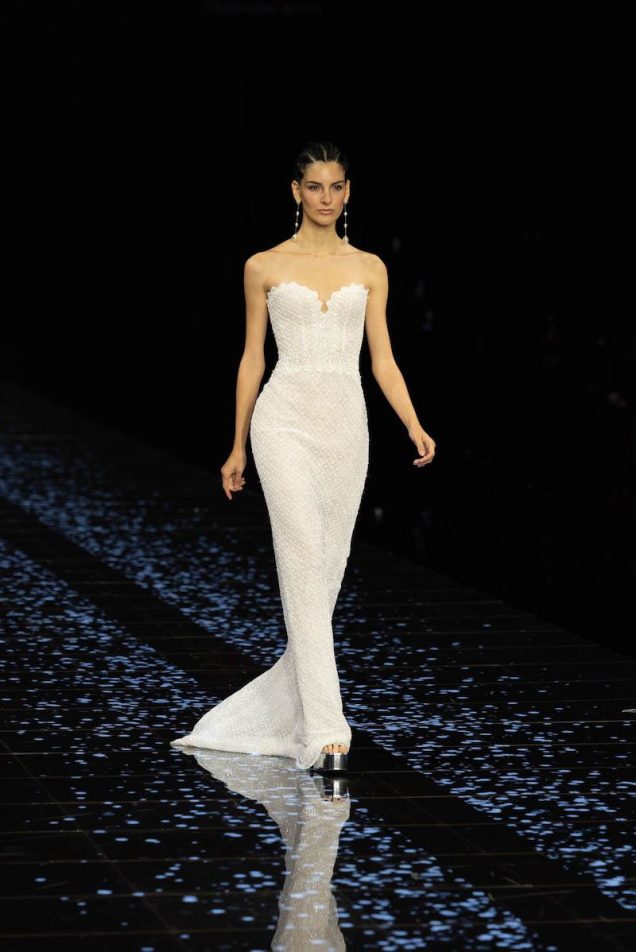 Abiti da sposa Rosa Clará 2024, eleganza che fa tendenza