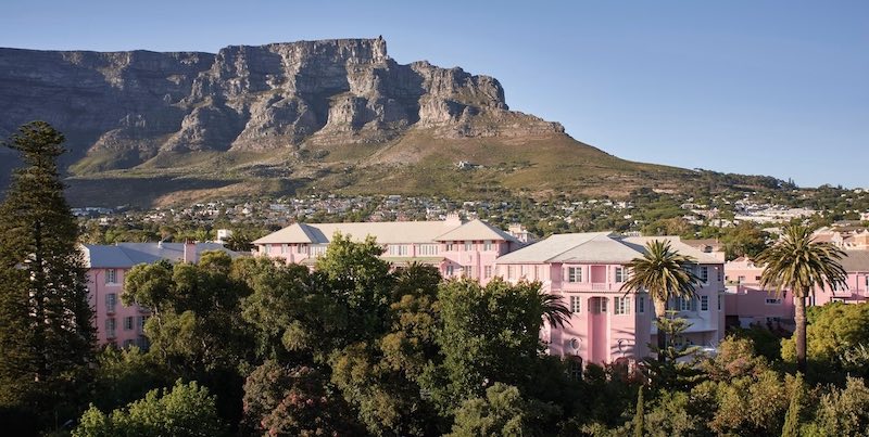 In questa foto il Belmond Mount Nelson a Città del Capo