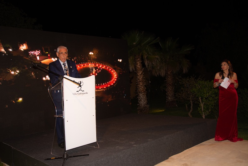 In questa foto Tommaso Dragotto durante il discorso inaugurale della Villa del Gattopardo